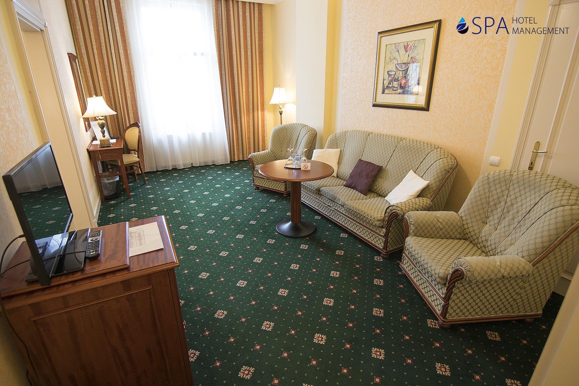 Humboldt Park Hotel & Spa Karlovy Vary Ngoại thất bức ảnh