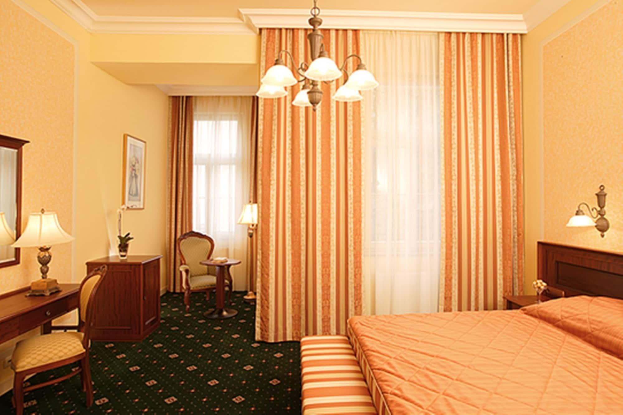 Humboldt Park Hotel & Spa Karlovy Vary Phòng bức ảnh